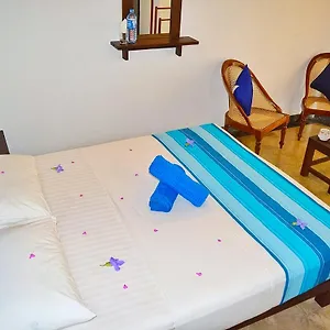 https://la-colina-kandy.negombohotels.net