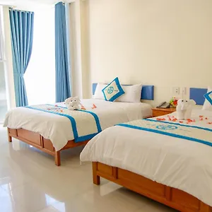 https://blue-beach-hotel-danang.hotelsofhoian.com